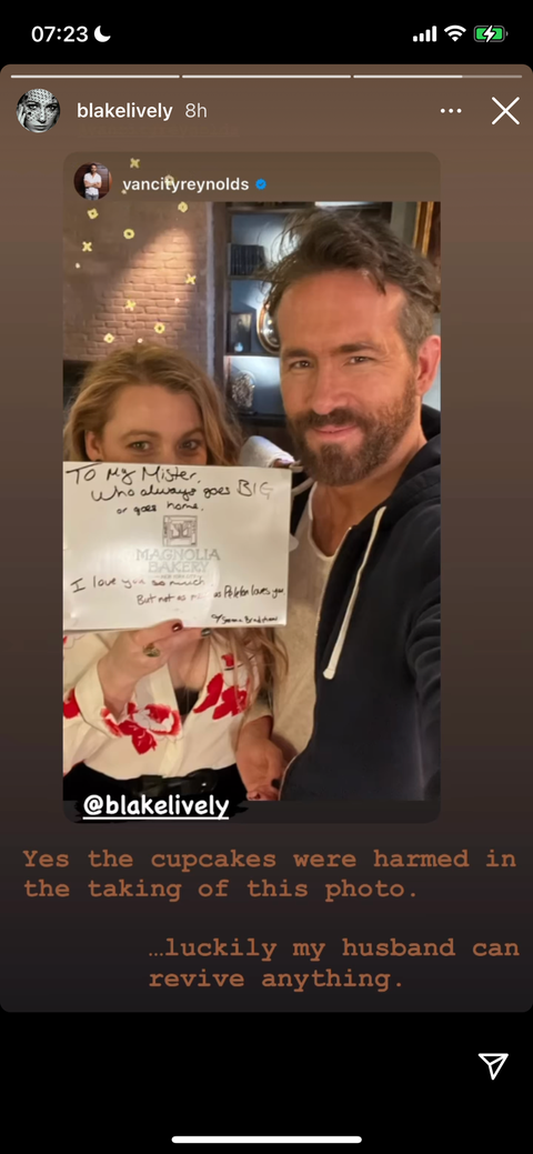 blake lively and ryan reynolds celebrating his ad