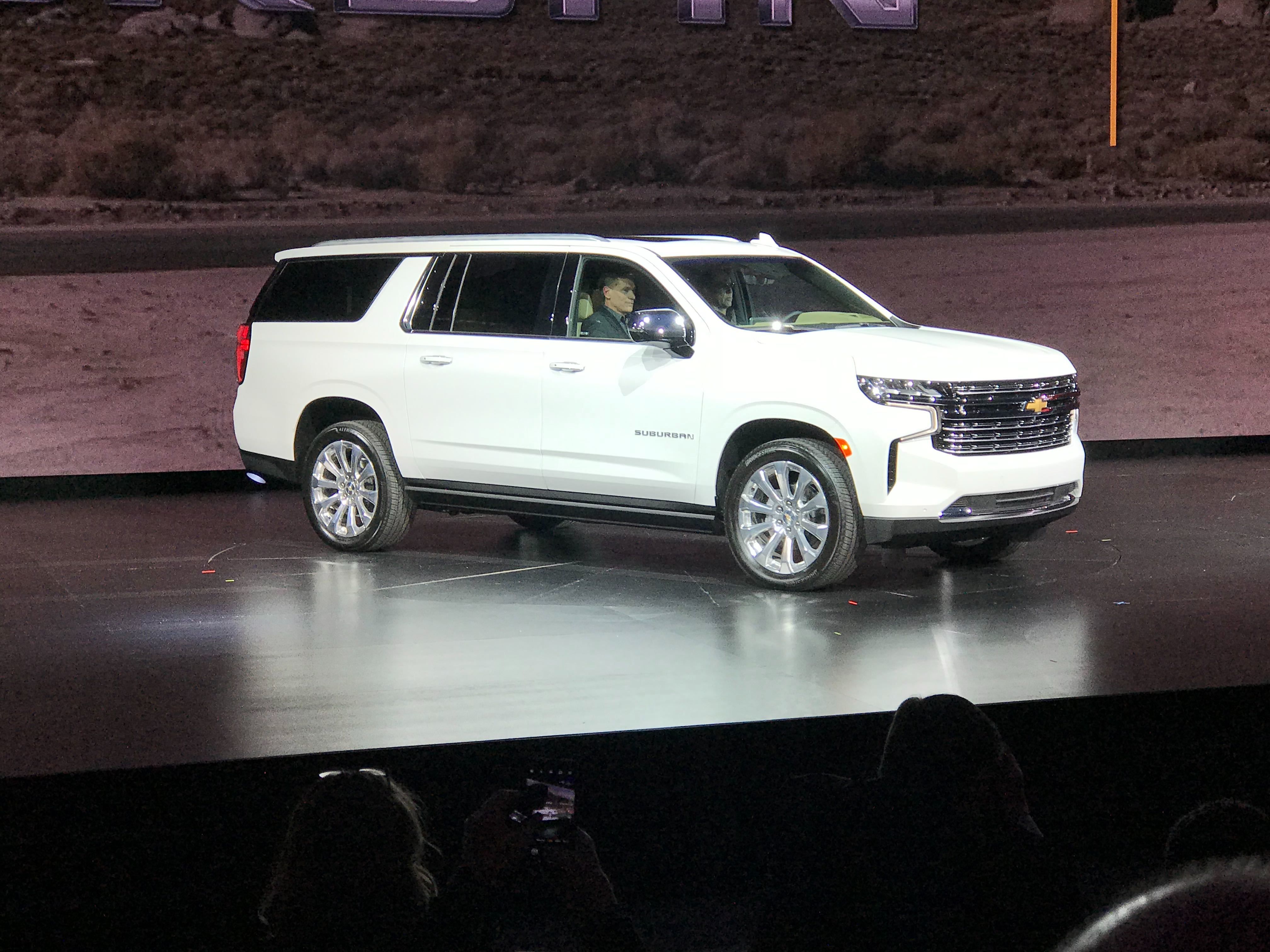 2021 Chevy Suburban And Tahoe Revealed - 2021 chevy suburban premier roblox