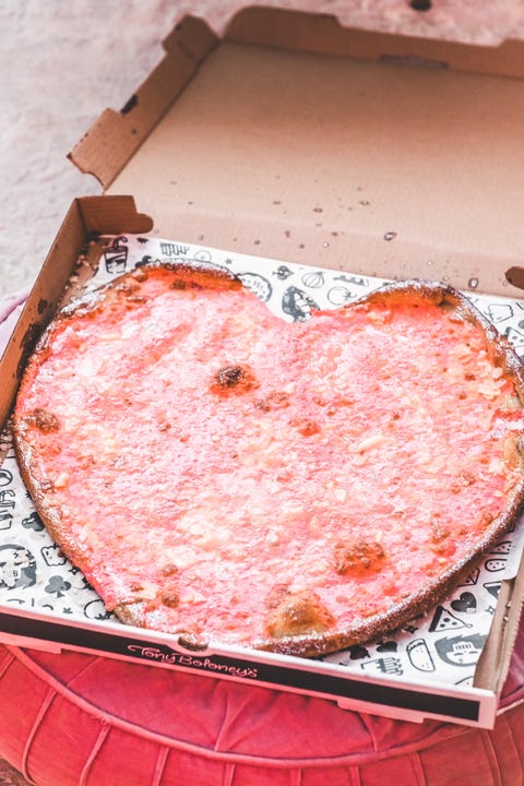 galentine's day pizza