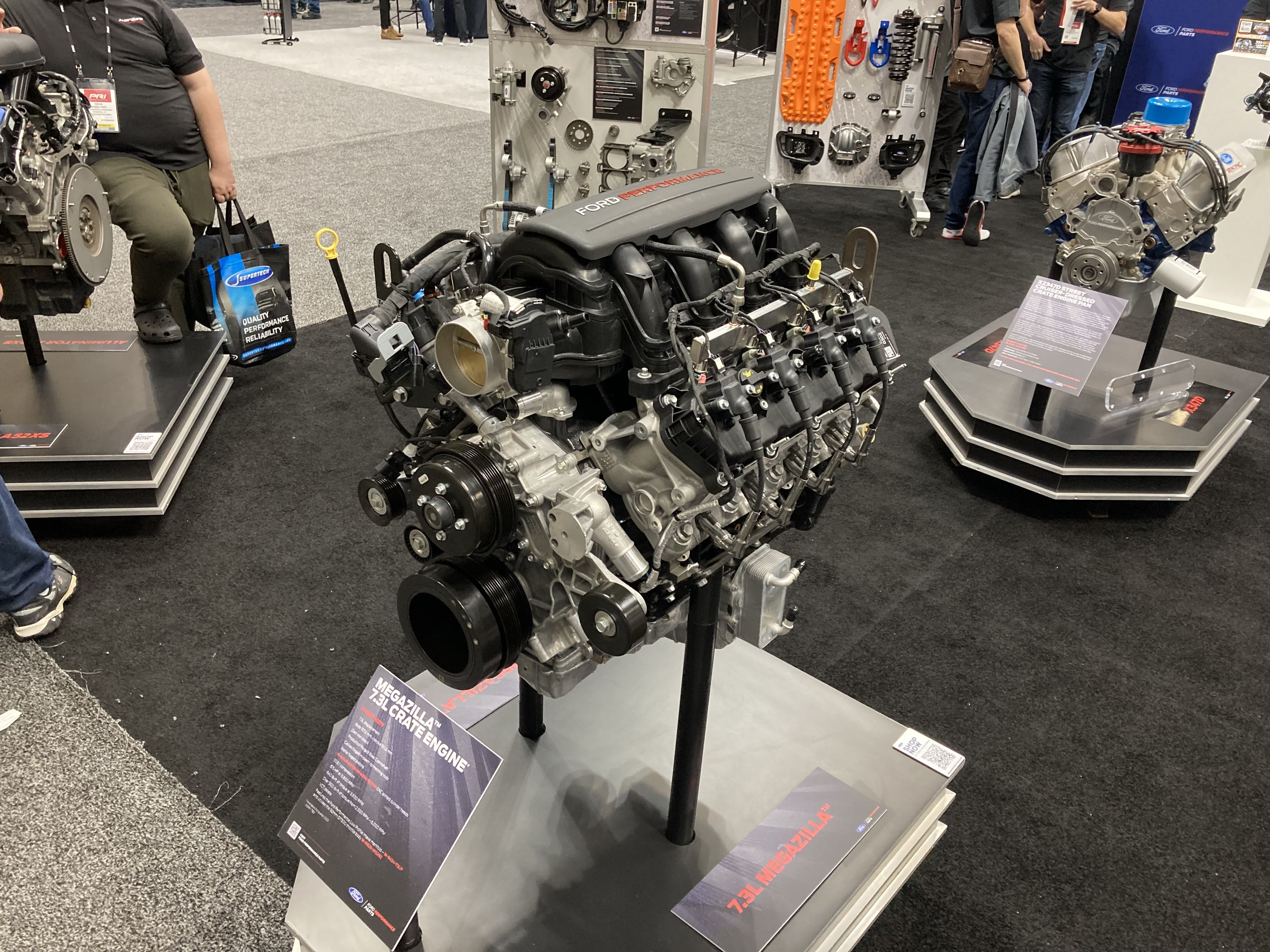 Ford Megazilla Crate Engine Gets 615 HP Thanks to Forged Internals