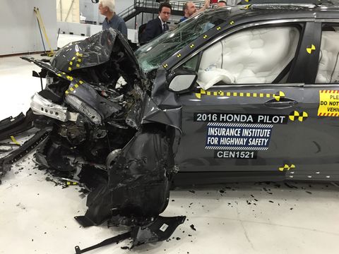 Test de collision des pilotes Honda 2016