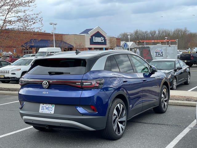 Spring 2022 Car Reviews: VW ID.4 AWD, Polestar 2 Single Motor and More