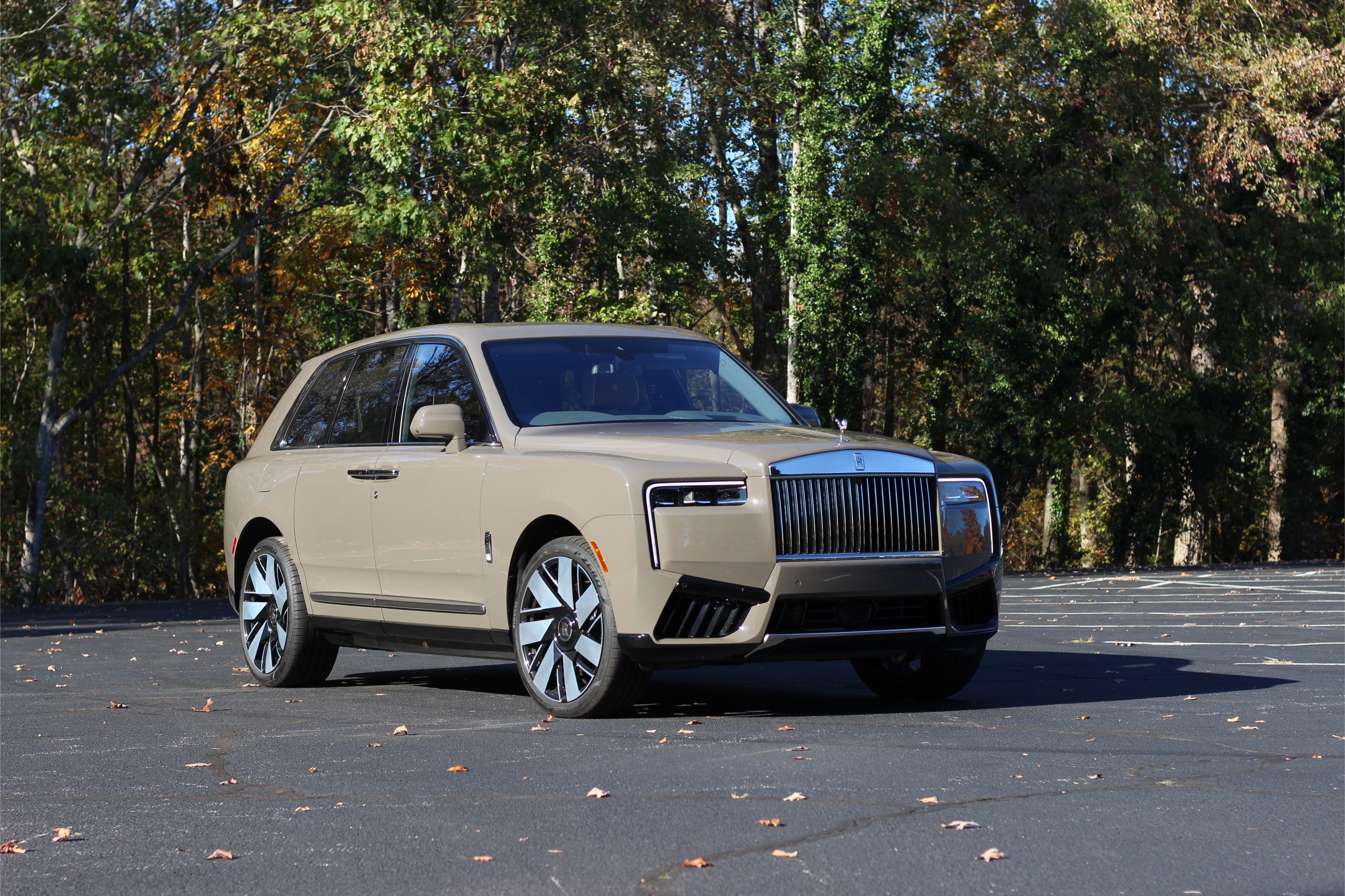 Rolls-Royce Wins Luxury with the 2025 Cullinan