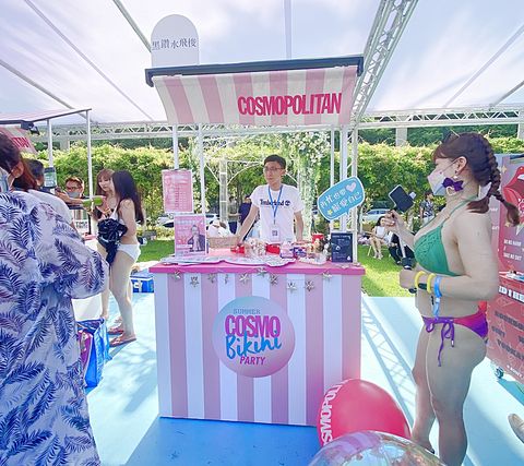 2022柯夢波丹cosmo bikini party