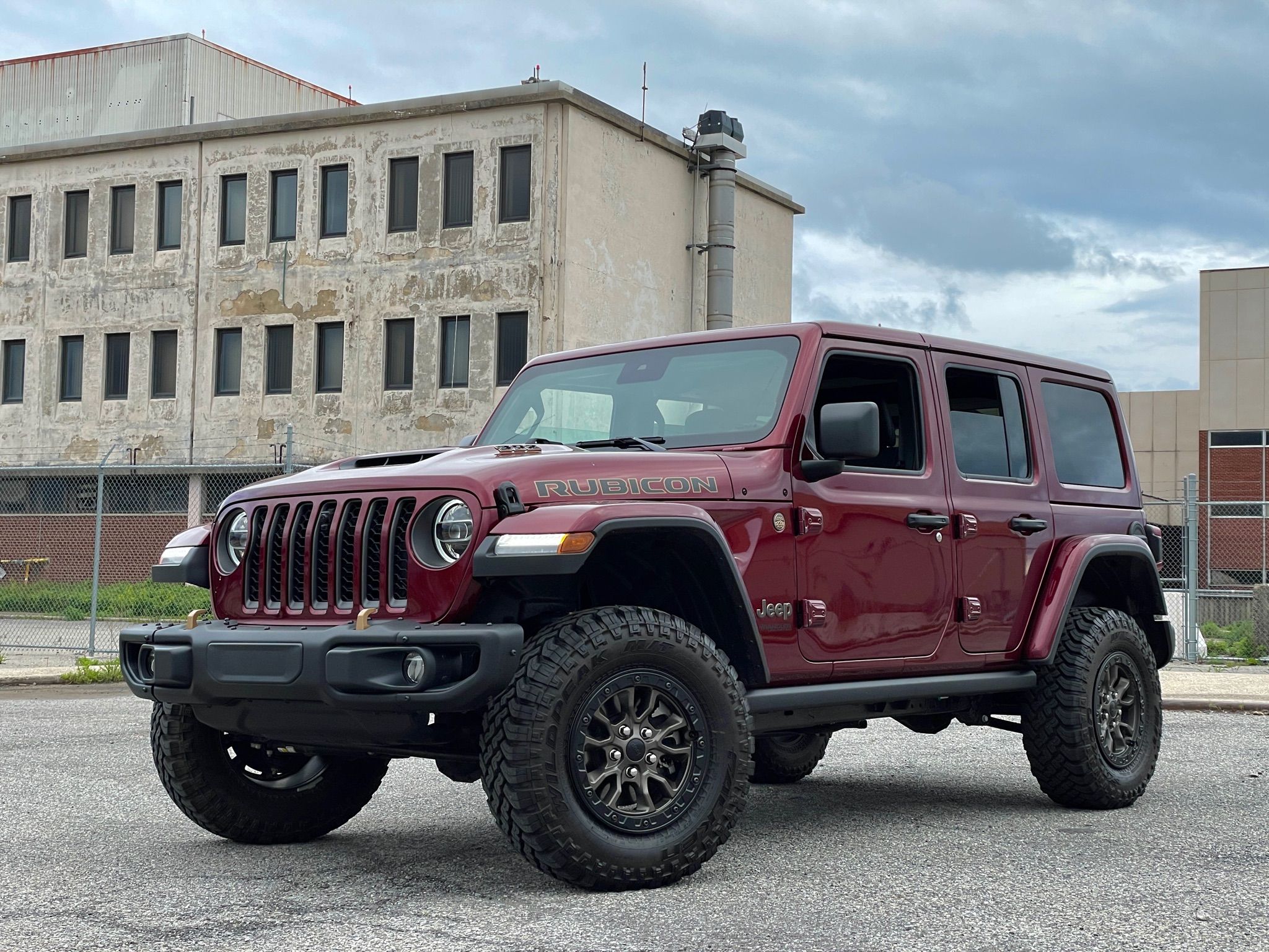 The Jeep Wrangler 392 Is Absurd, But That's Kind of the Point