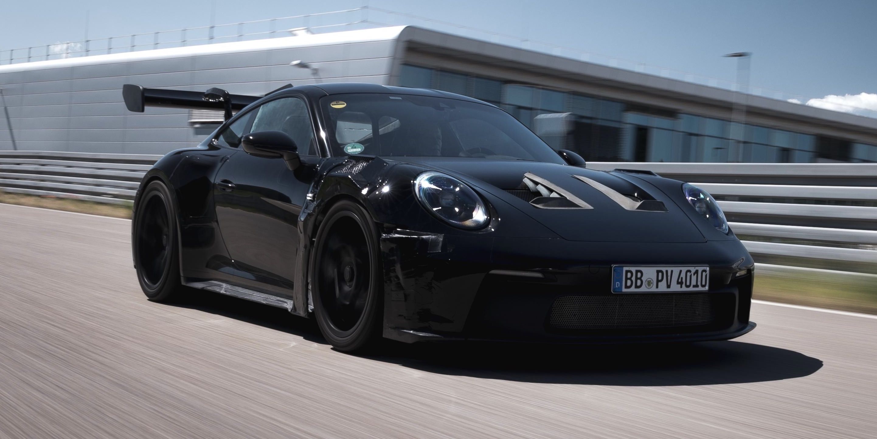 We Finally Know When the 2023 Porsche 911 GT3 RS Will Be Revealed