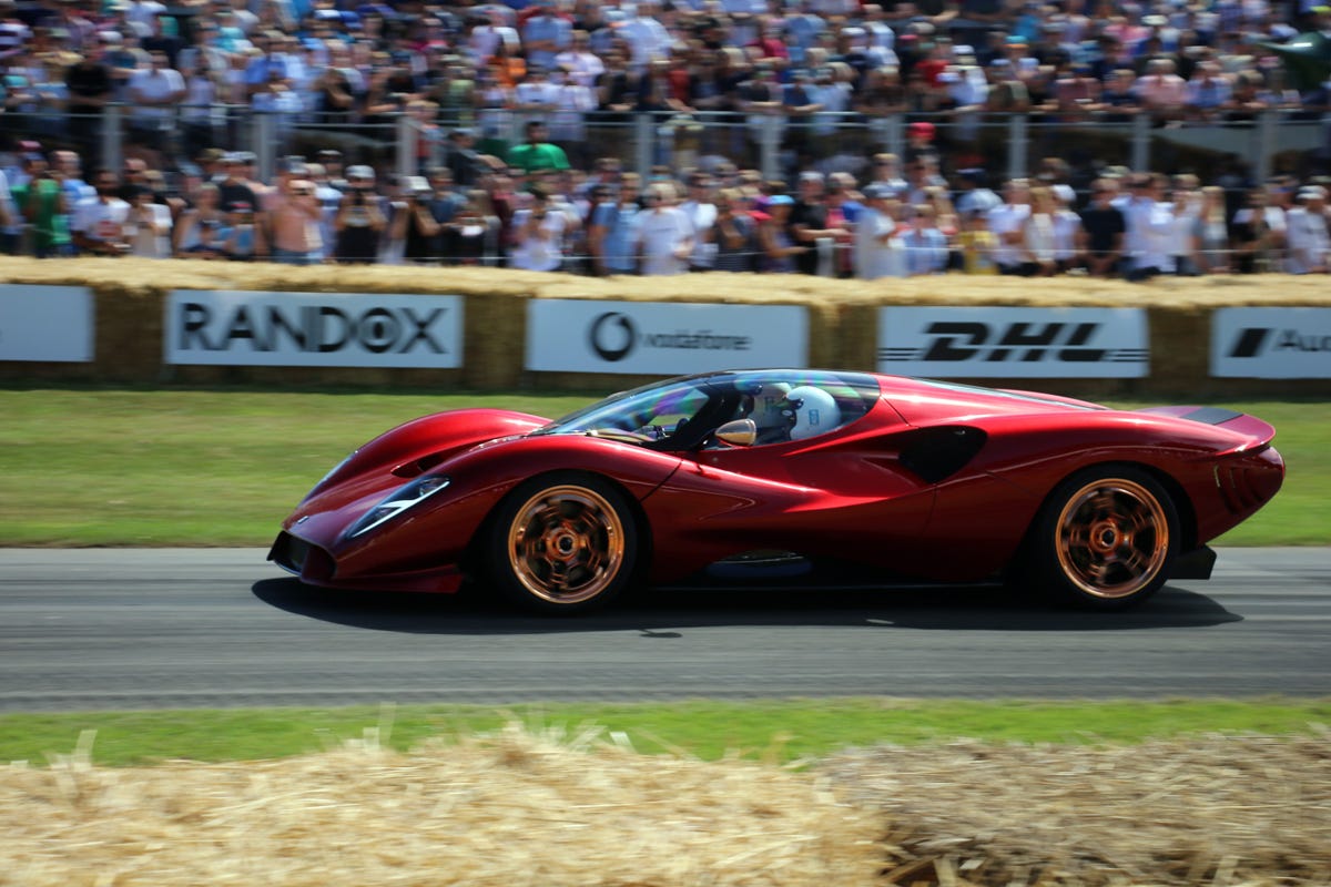 Every Gorgeous Detail of the New De Tomaso P72