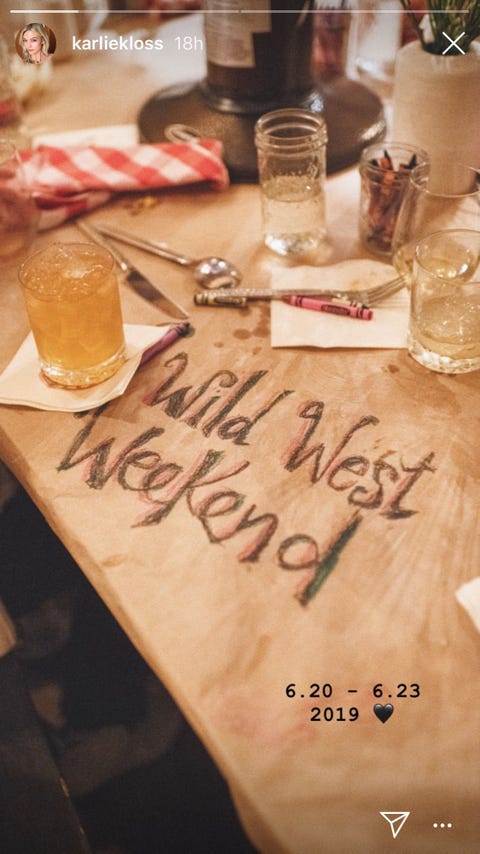 Font, Table, Drink, Liqueur, Calligraphy, Wood, Food, Distilled beverage, Brunch, 