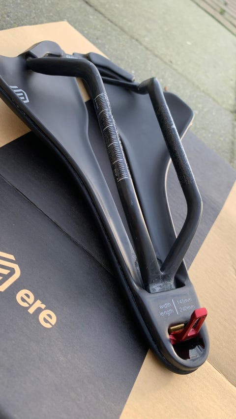 onderkant ere genus cc saddle met comfort trigger
