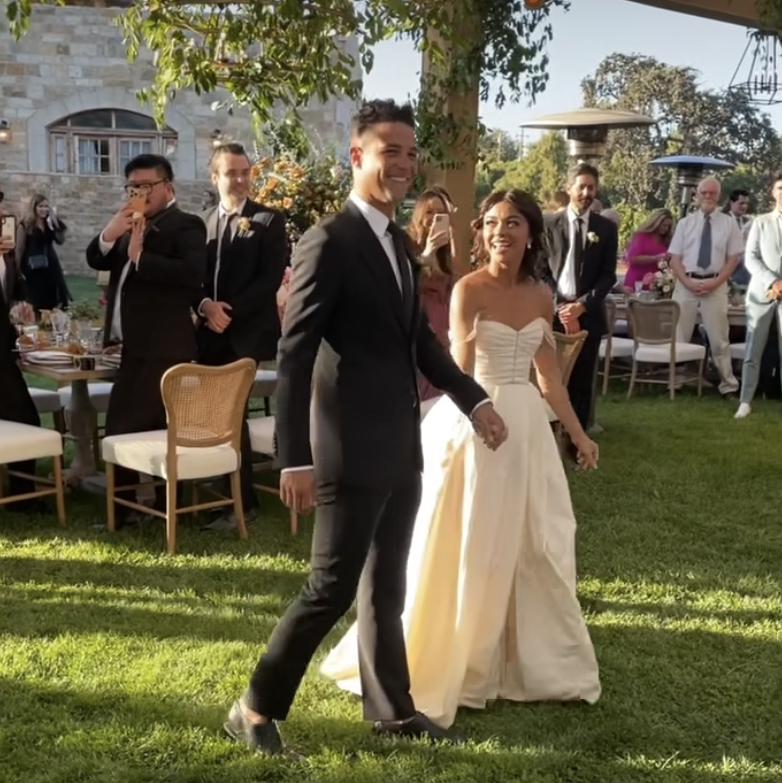 Sarah Hyland and Wells Adams' Wedding Pics Accidentally Spoiled 'Bachelor in Paradise'