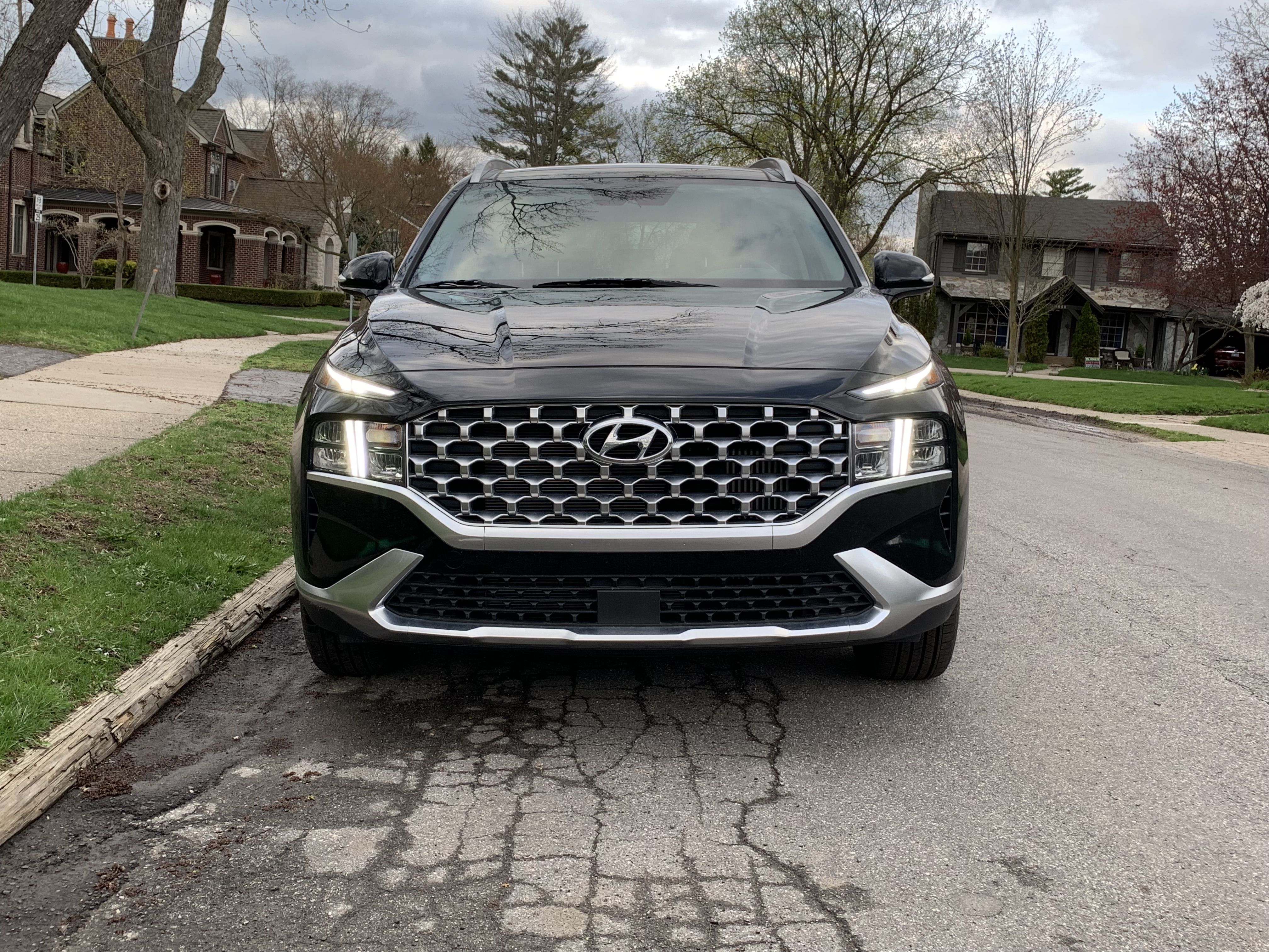 2022 Hyundai Santa Fe Hybrid Review: The Perfect Family Car?