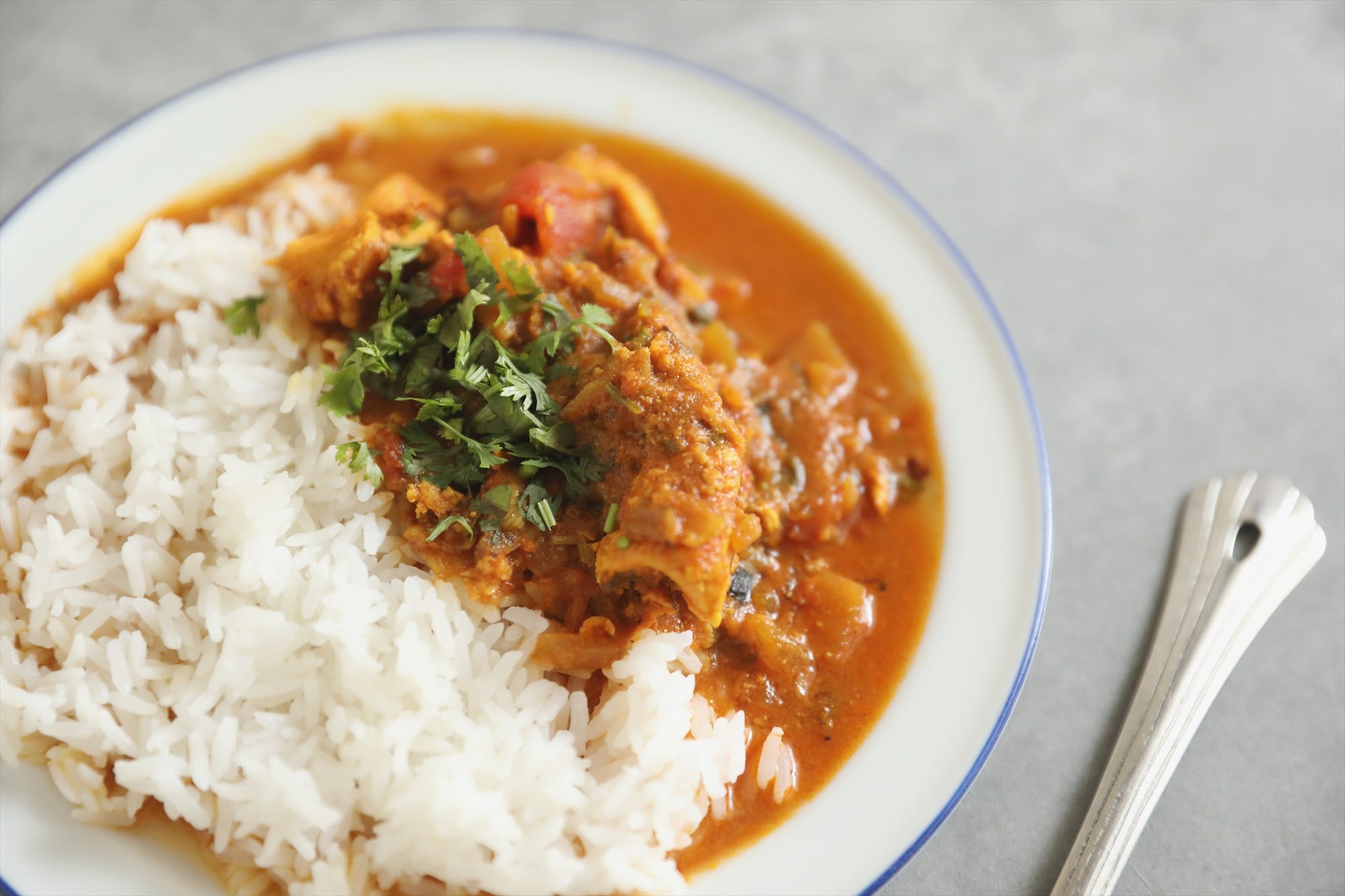 カルダモンのチキンカレーの作り方