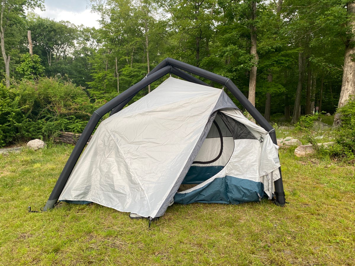 Heimplanet Fistral Review: This Funky, Inflatable German-Made Tent Makes Roughing It a Bit Easier