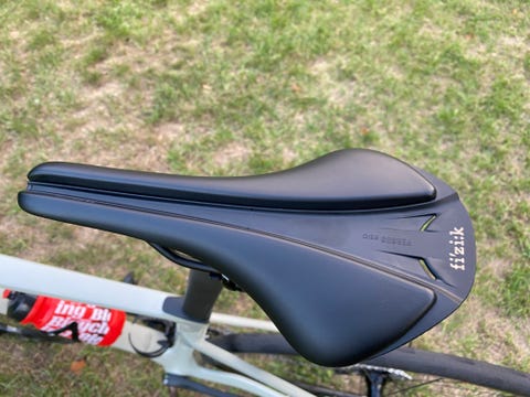 Fizik Arione Versus Evo zadel