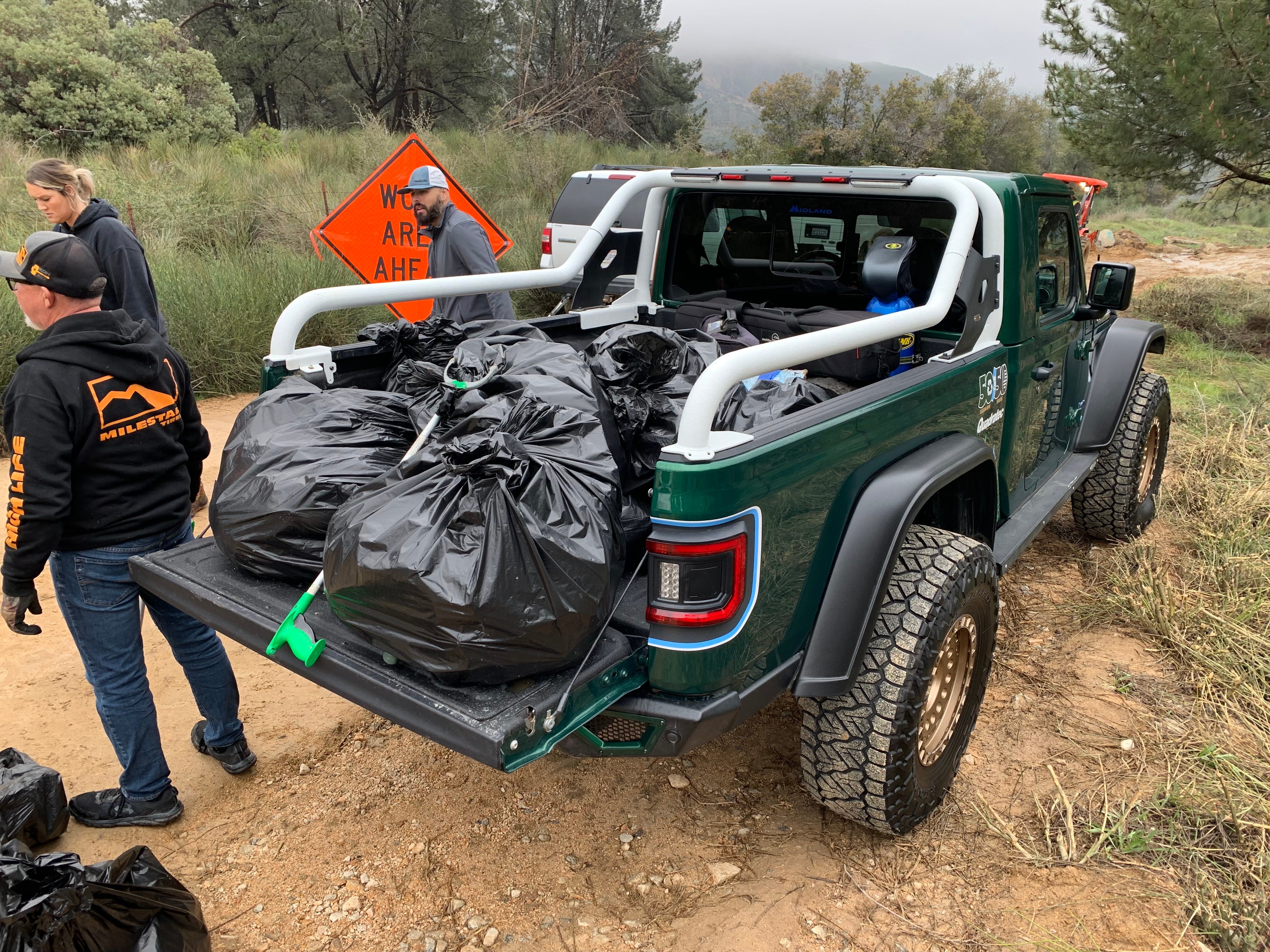 4-Wheelers Join Tread Lightly to Clean Up the Wilderness