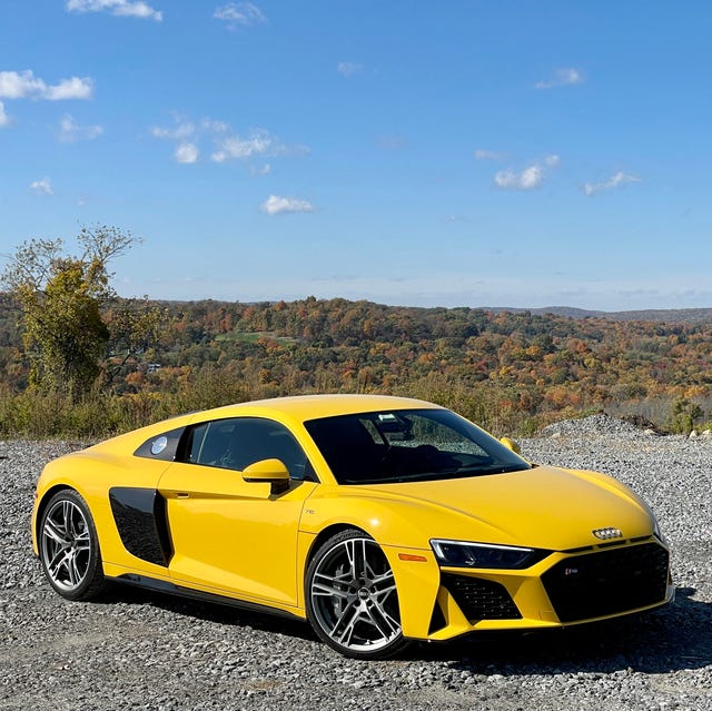 2023 audi r8 coupé jaune