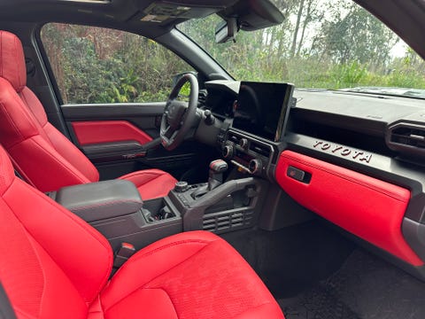 toyota tacoma trd pro iç