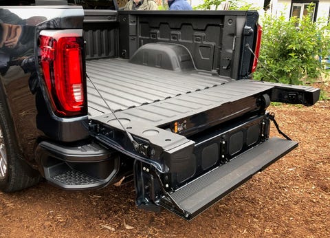 2019 GMC Sierra: The Truck That Tried to Reinvent the Tailgate 2019 GMC Sierra: The Truck That Tried to Reinvent the Tailgate