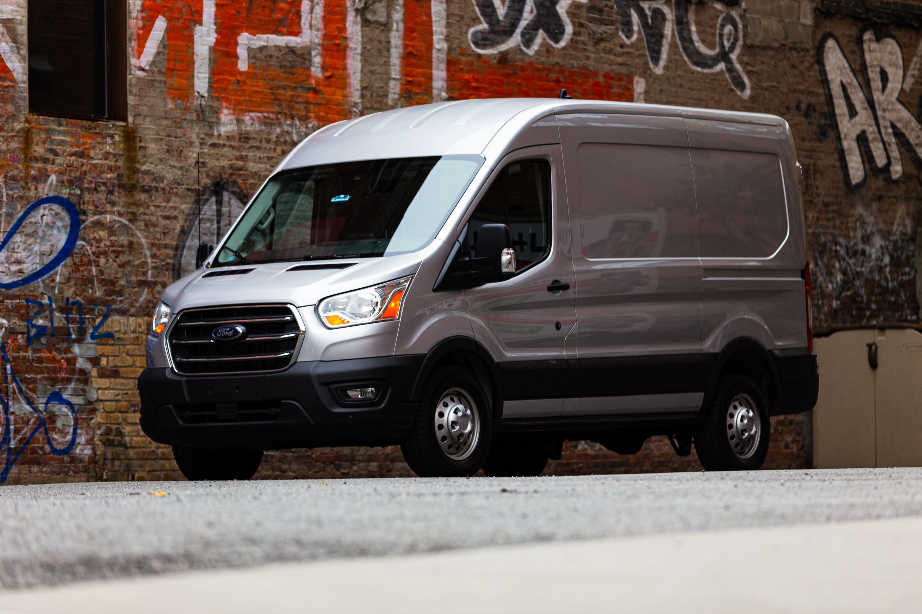 kompromis Wetland Fortolke Ford Transit Is the Approachable Cargo Van - Review