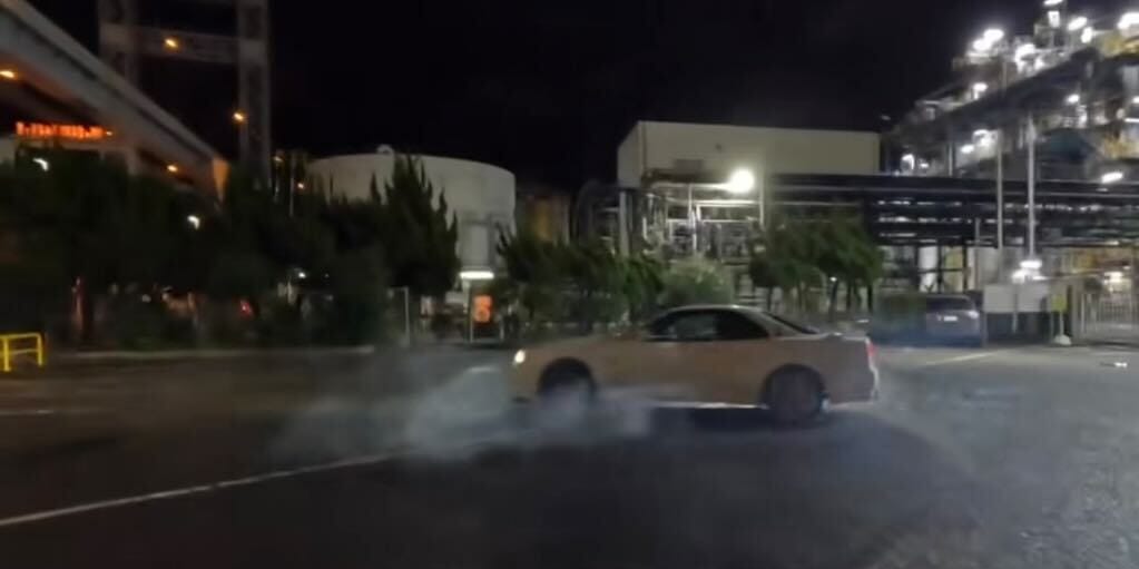 Watch Lewis Hamilton Destroy Tires in an R34 GT-R