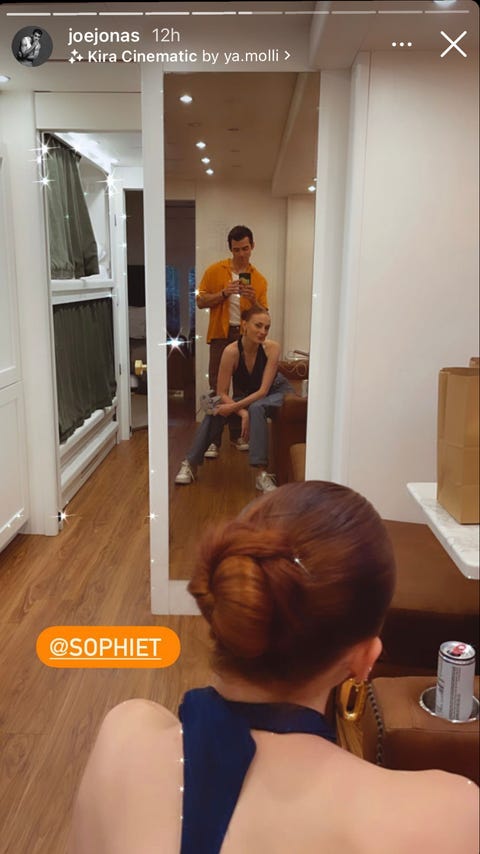 Joe Jonas and Sophie Turner pose for a selfie