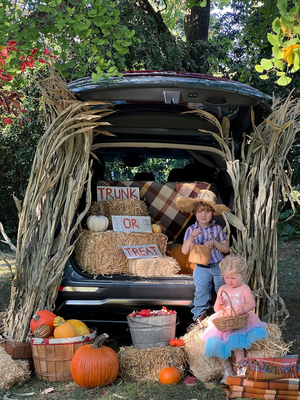 Trunk-or-Treat! 5 Easy Steps to the Cutest Halloween on Wheels