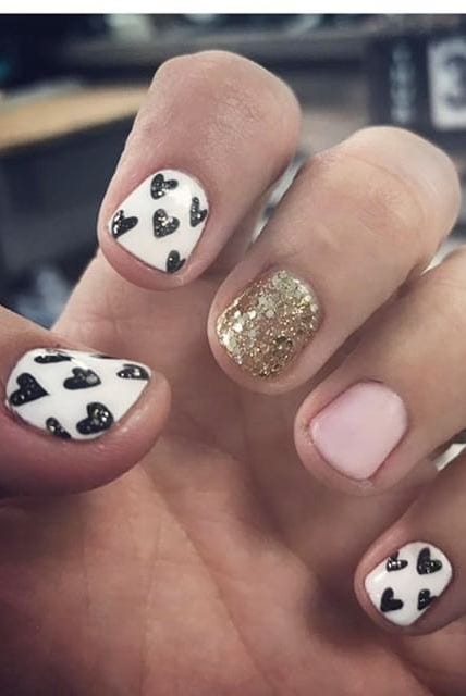 30 Easy Valentine S Day Nail Ideas And Designs 21 30 Easy Valentine S Day Nail Ideas And Designs 21