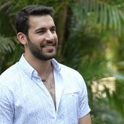 Who Was Derek Peth Engaged To On Bachelor In Paradise