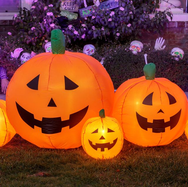12 Inflatable Halloween Decorations for 2022 - Outdoor Halloween ...