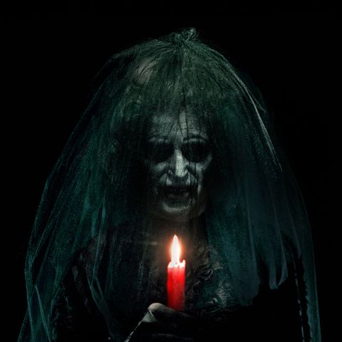 30 Netflix Horror Movies - Scary Netflix Movies to Stream 2020
