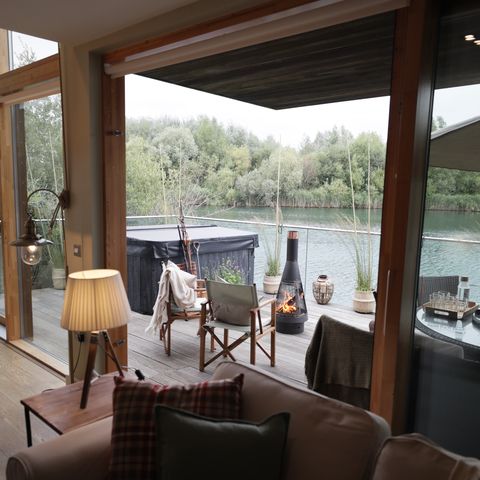 interior design masters   paul's makeover, luxury holiday lodge in the cotswolds