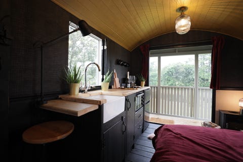 interior design masters dean's shepherd's hut makeover