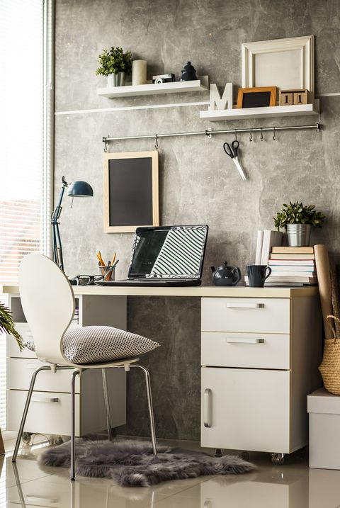 30 Best Home Office Decor Ideas 2021 - Wall Behind Desk Ideas
