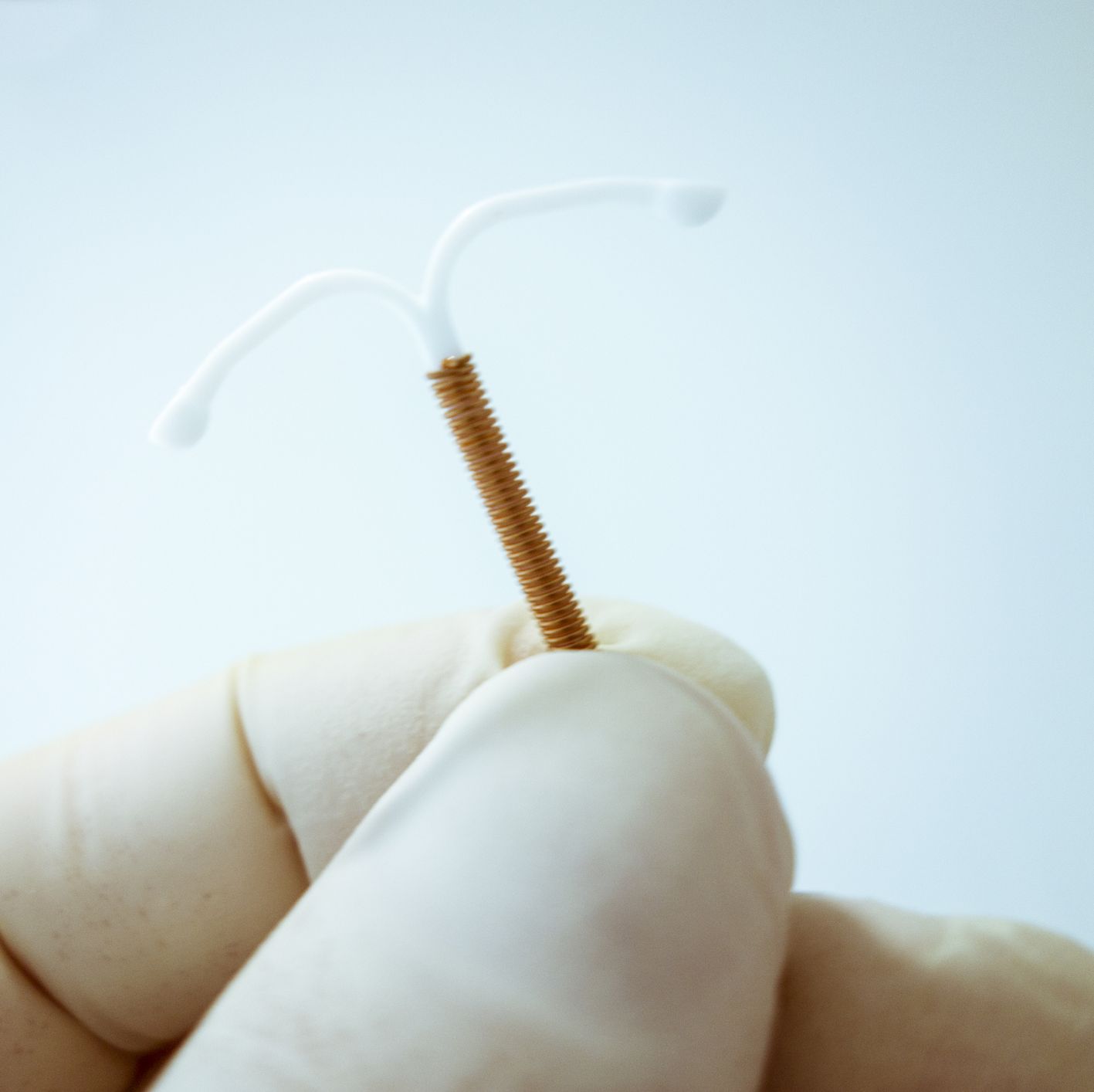 Here's What Really Happens When You Get an IUD Inserted (and Removed)