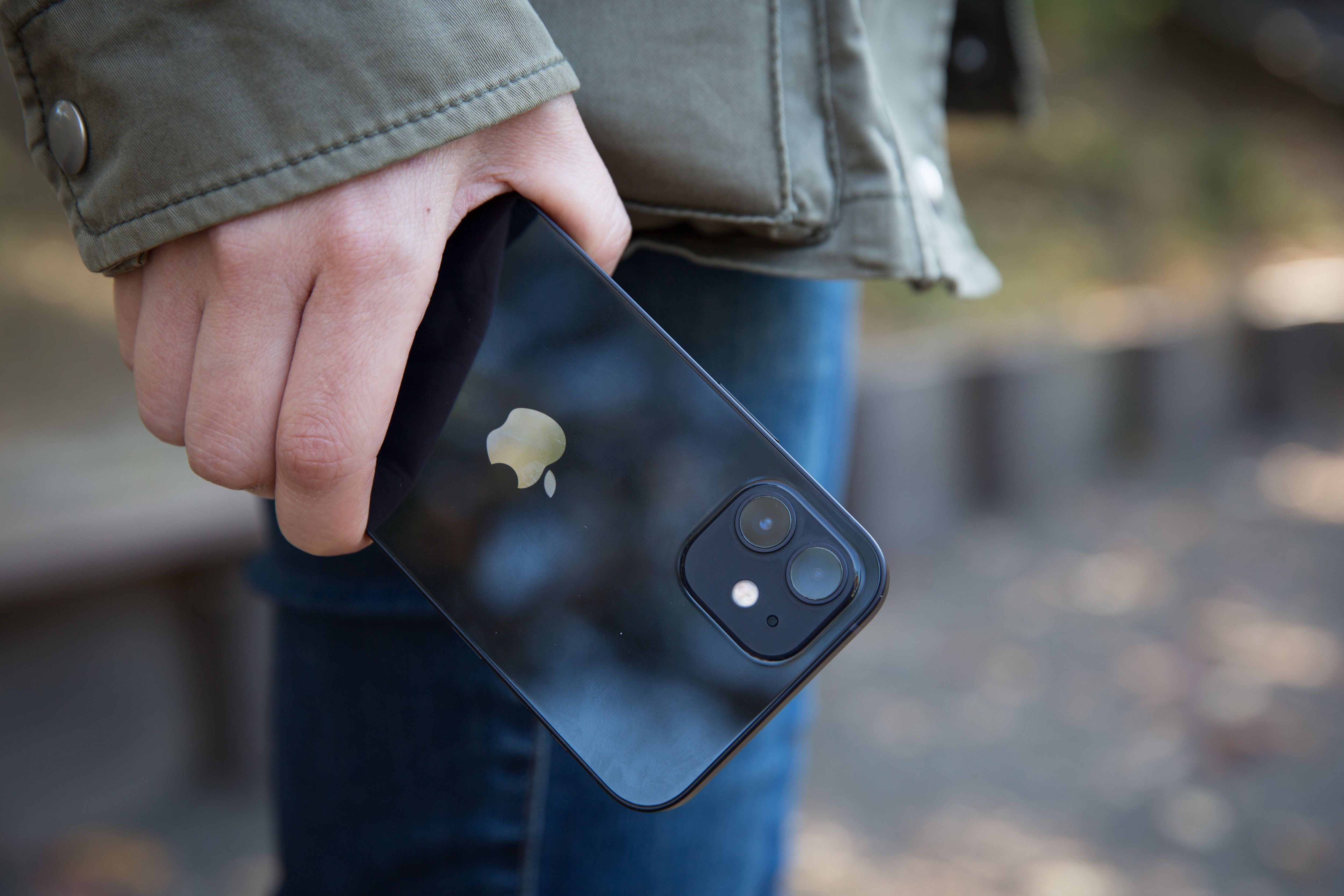 Cómo convertir la manzana trasera de tu iPhone en un 'botón' más