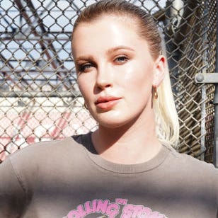 Ireland Baldwin Shared Naked Instagram Photo Showing Toned Booty