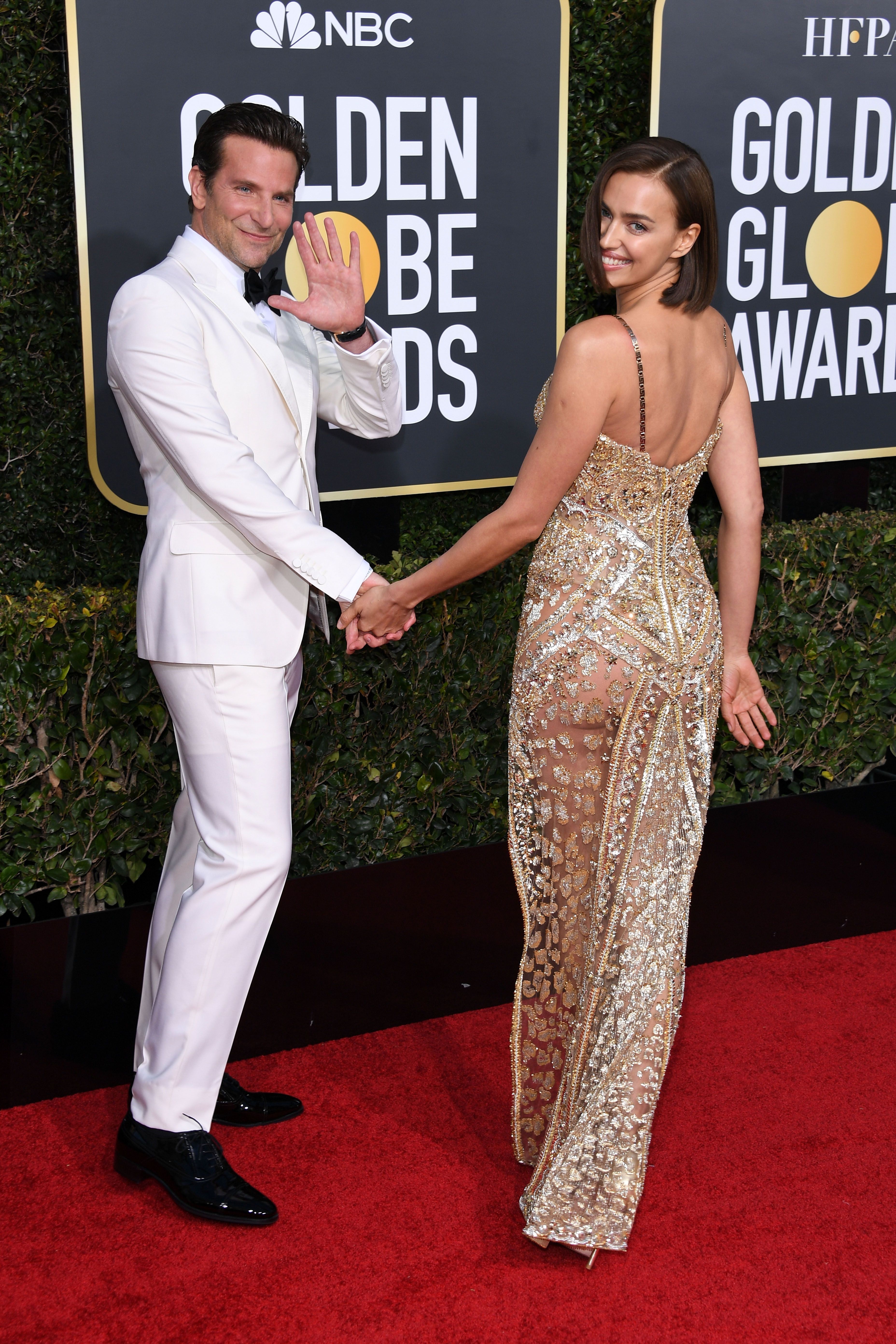 irina shayk golden globes dress