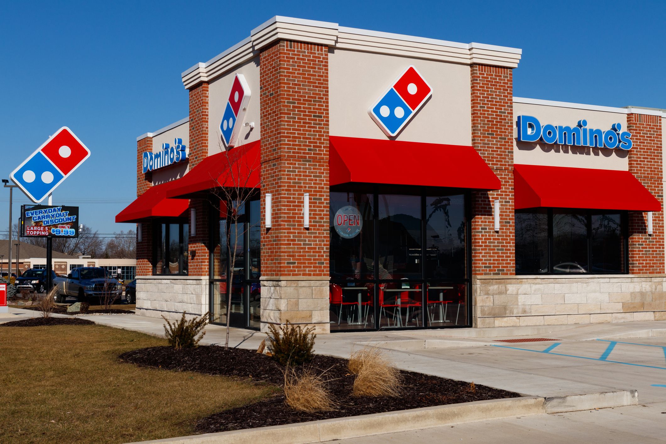 Is Dominos Open On Christmas Day 2022 Is Dominos Open On Christmas Day 2021? - Dominos Christmas Hours And  Schedule