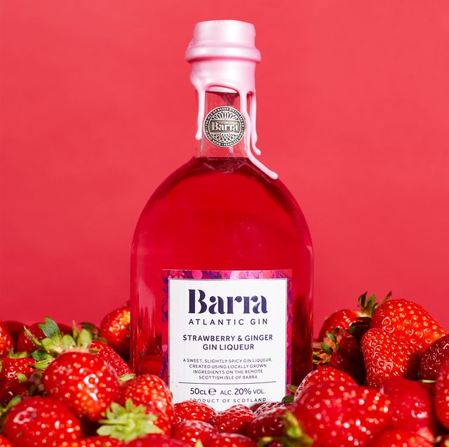 isle of barra distillers strawberry and ginger gin liqueur
