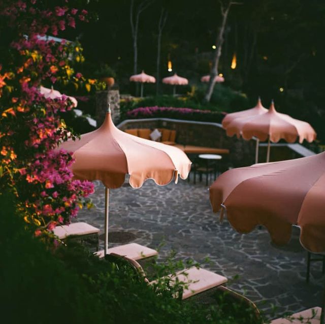 zweef- of staand parasol voor je tuin