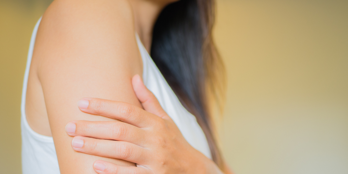 7 Reasons For Itchy Skin With No Rash According To Dermatologists