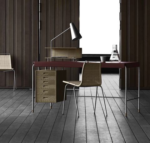 Tavoli e scrivanie da ufficio: Society Table di Arne Jacobsen per Carl Hansen & Søn