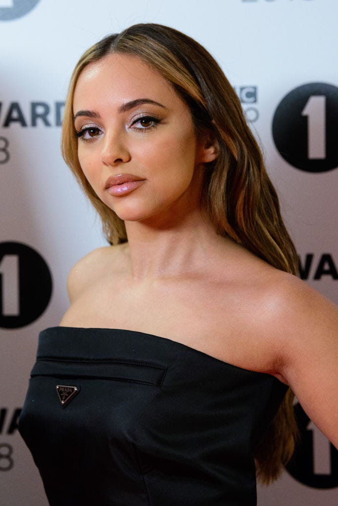 Jade Thirlwall drops a selfie with no makeup and natural curls