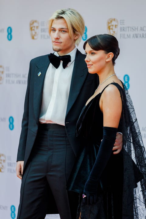 EE British Academy Film Awards 2022-Arrival of the red carpet ee British Academy Film Awards 2022 Red Carpet Arrival