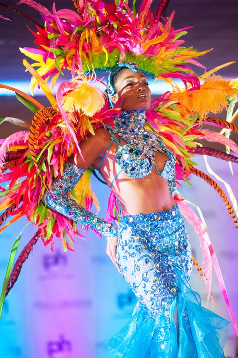 Samba, Carnival, Dancer, Dance, Event, Festival, Performing arts, Abdomen, Public event, Performance art, 