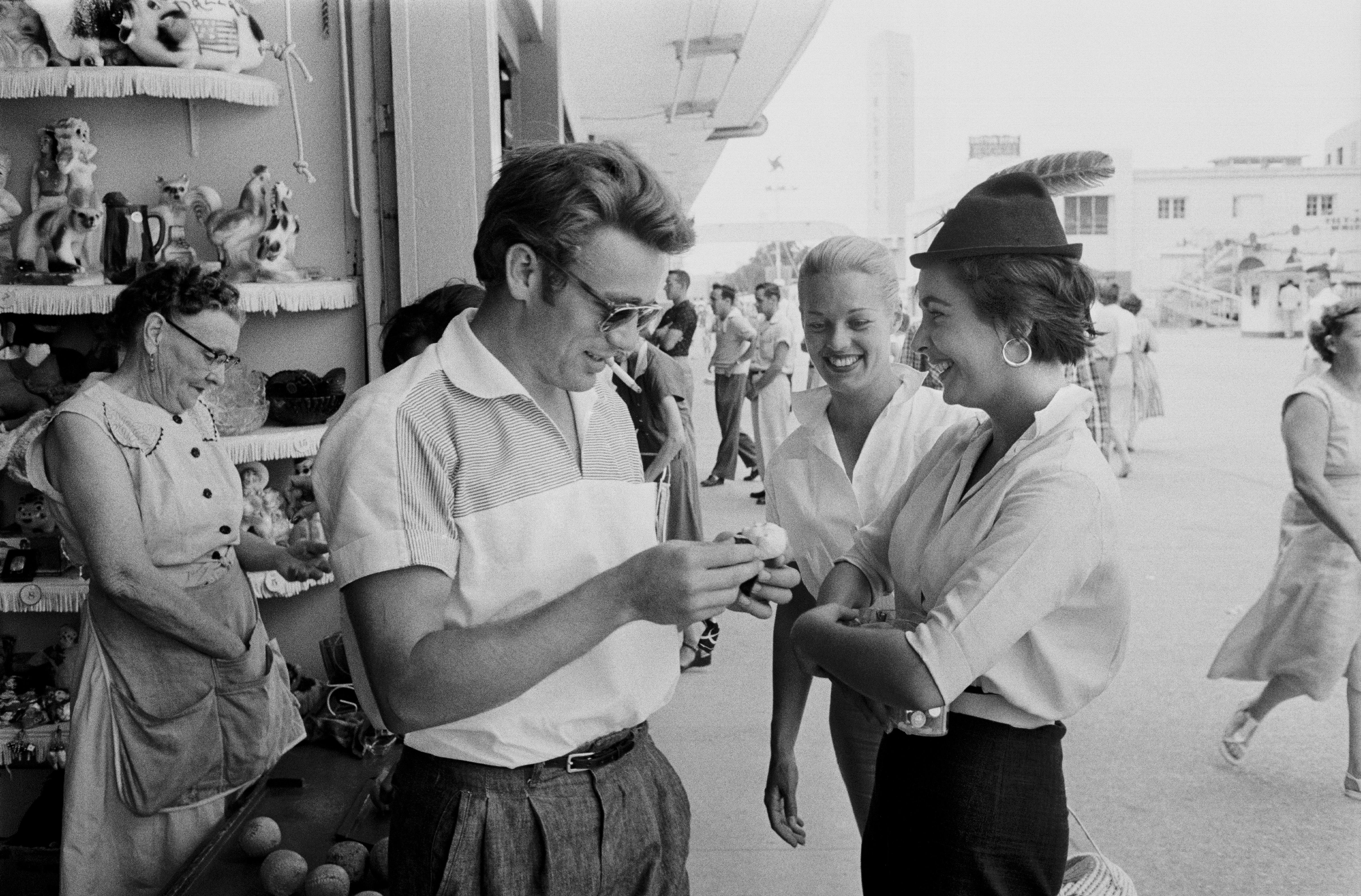 James Dean And Elizabeth Taylor