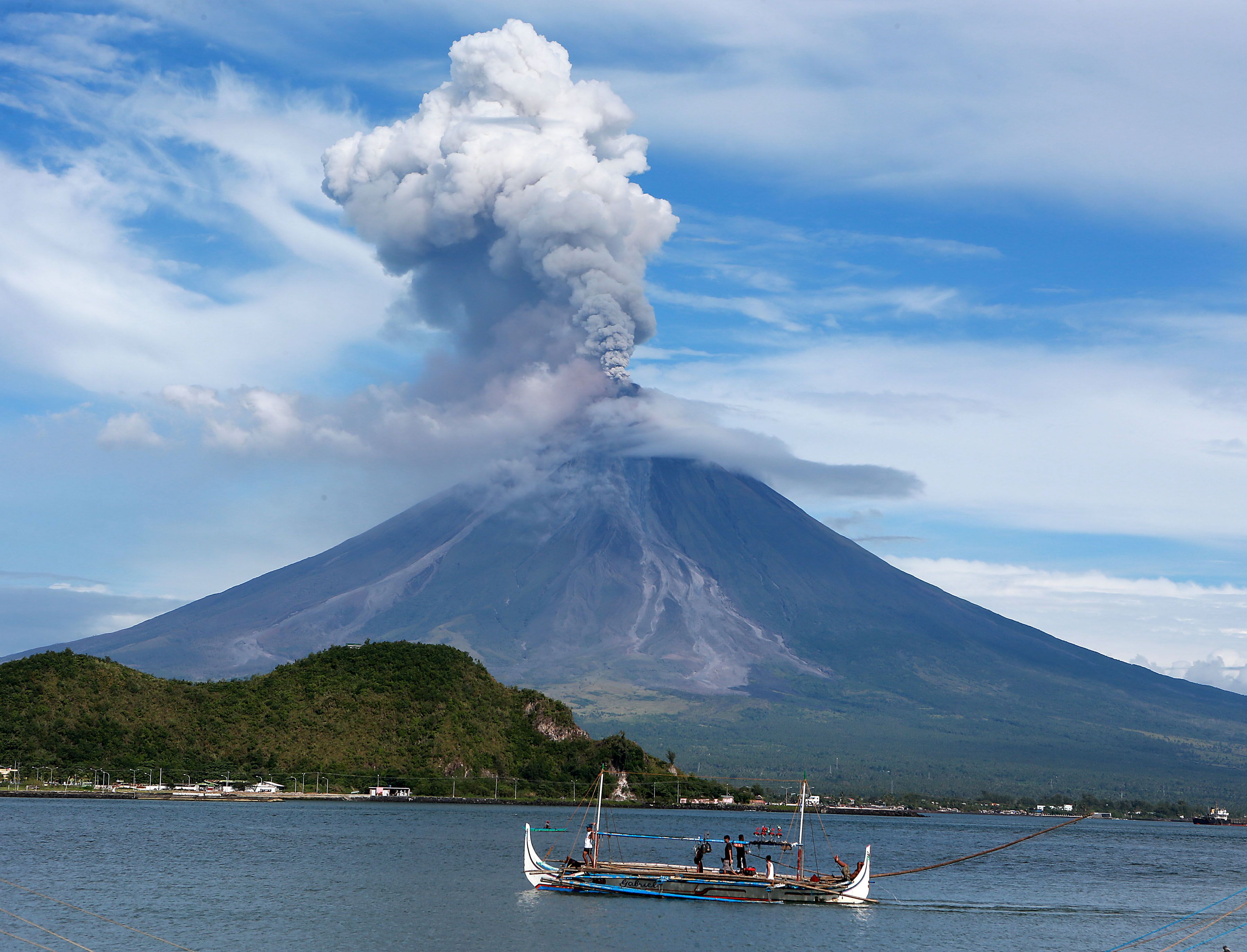 Volcanoes Around The World