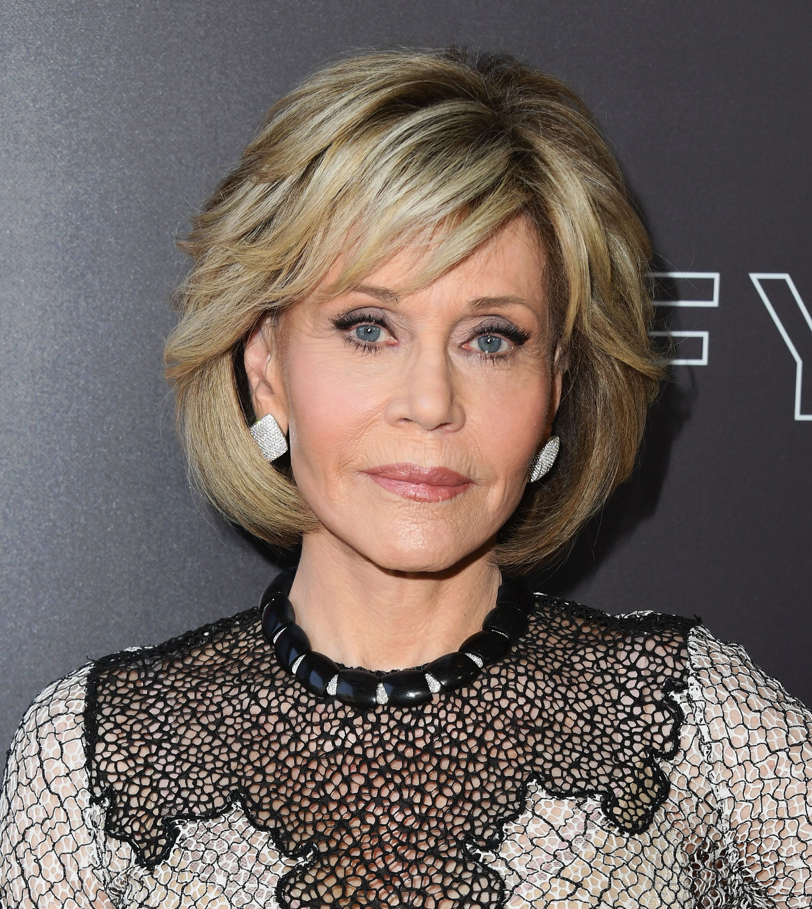 Jane Fonda Haircut With Bangs 1532376187 