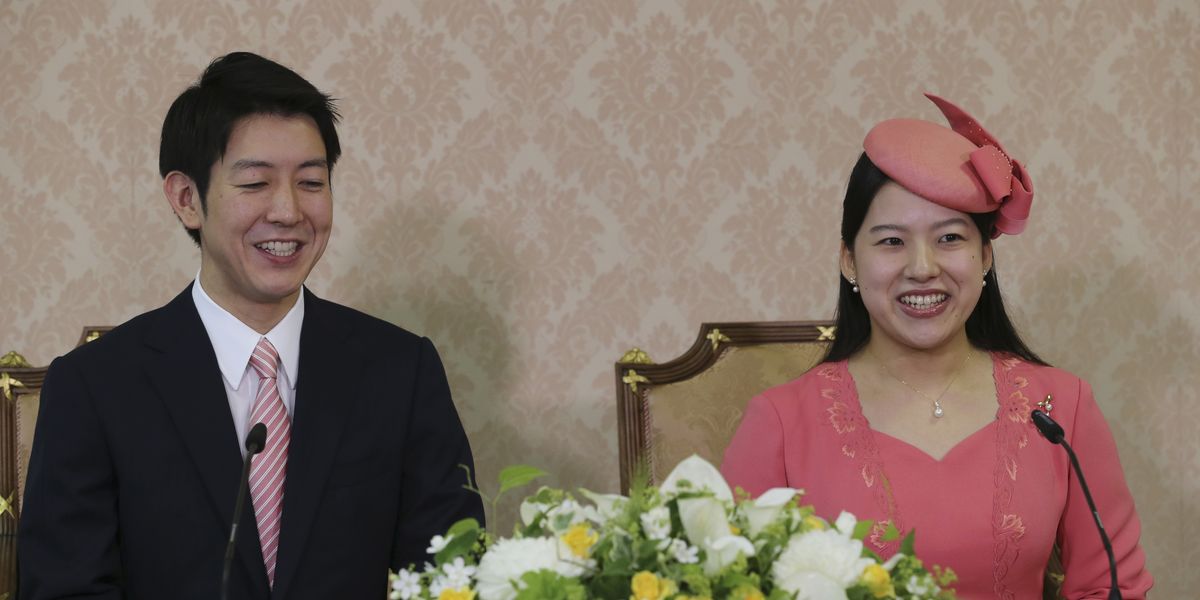Japans Princess Ayako Is Formally Engaged To Commoner Kei Moriya