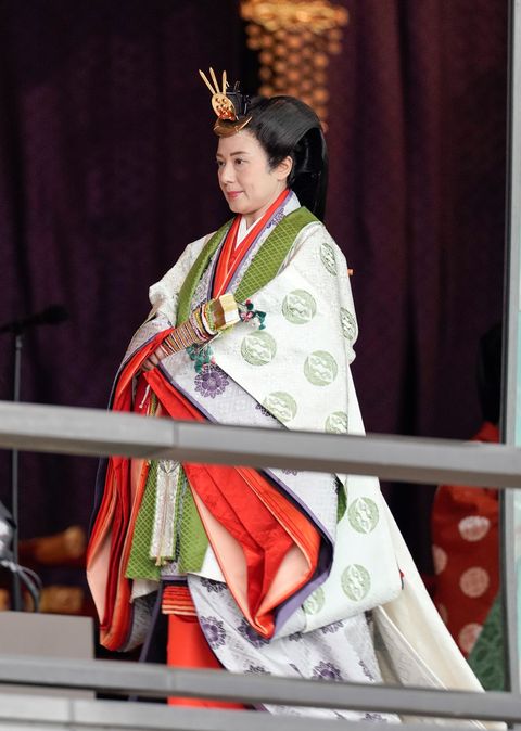 日本皇室國母 雅子皇后的低調蛻變 從外交官 太子妃到皇后的優雅穿搭選輯